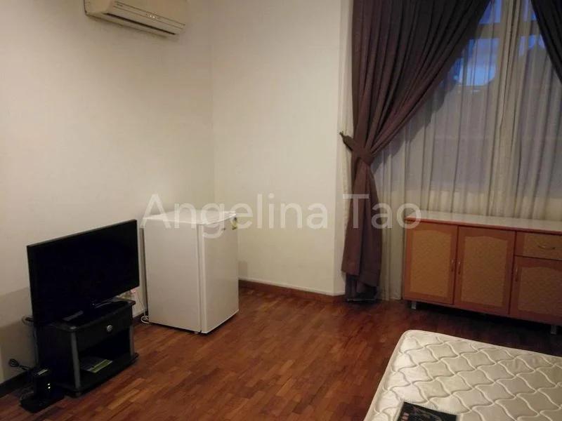 1 Bed Corner Terrace (Landed) for Rent in  Kembangan Estate - Image 9